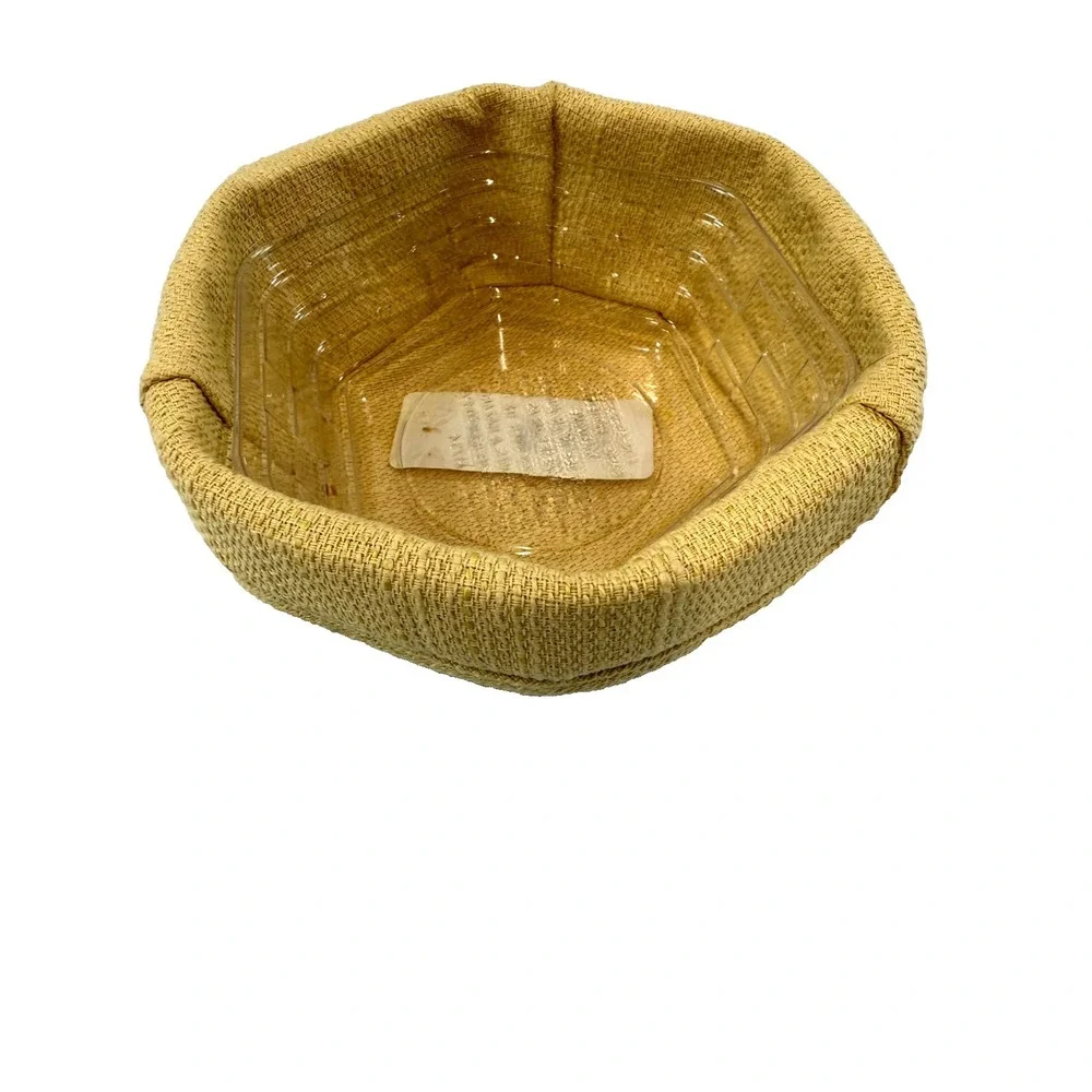 2001 Longaberger Sage Basket w/Tan Liner & Protector 5.75